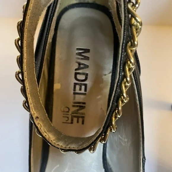 Black Heels - Picture 5 of 12